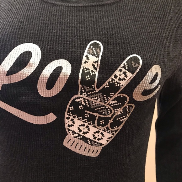 Old Navy Long Sleeve Thermal Top Womens Medium Love Peace Mitten Charcoal Grey - Picture 6 of 13